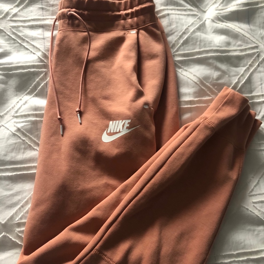 Nike Tech Fleece Joggers!